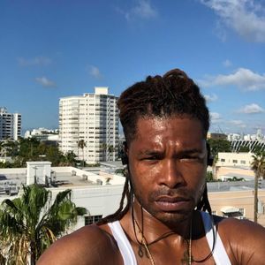 Meet your Posher, Edgardo